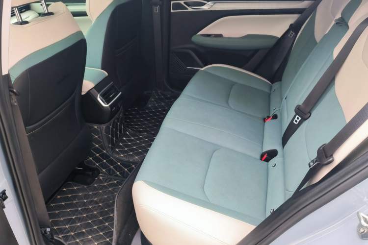 Used Geely Auto Emgrand L HiP 2022 1.5TD-DHT Pro 100KM Super Swift