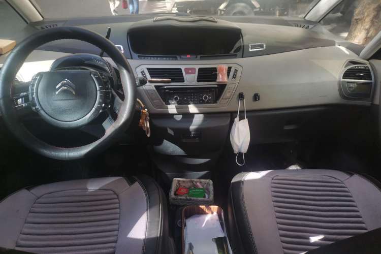 Used Citroen C4 Picasso 2009 Grand 2.0L Comfort Model
