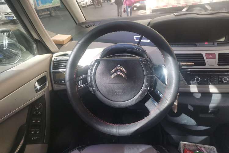 Used Citroen C4 Picasso 2009 Grand 2.0L Comfort Model
