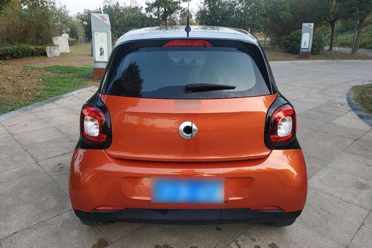 Used smart forfour 2016 1.0L 52 kW Dynamic Edition