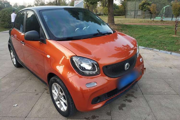 Used smart forfour 2016 1.0L 52 kW Dynamic Edition