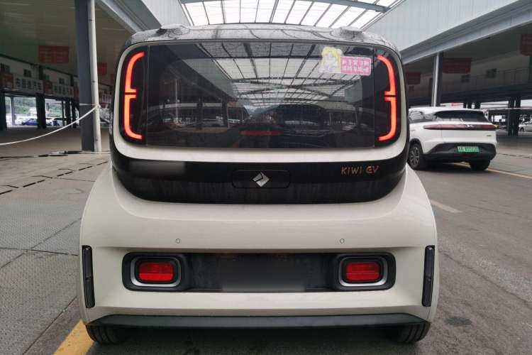 Used Baojun KiWi EV 2021 Artist Model Ternary Lithium