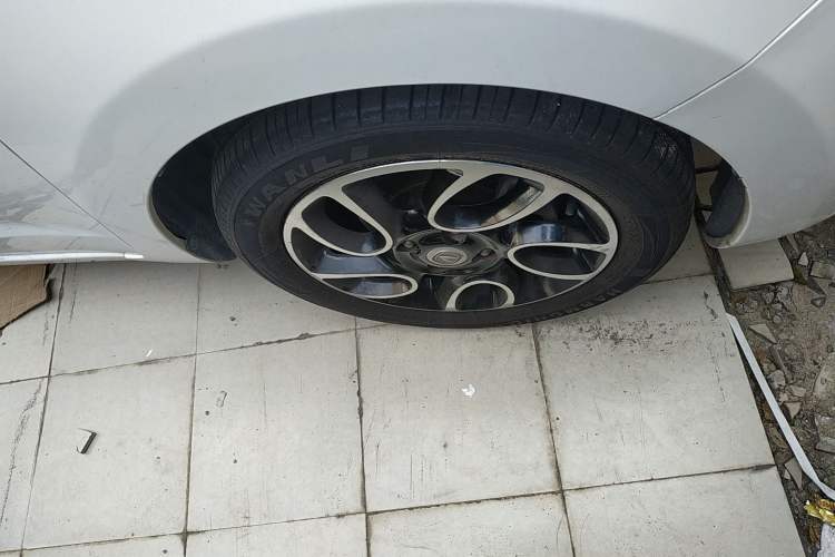 Used CHANGAN Benni 2015 1.4L IMT Luxury Model China V Standard
