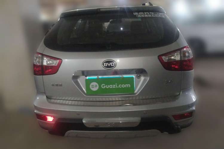 Used BYD S6 2012 2.4L Automatic Luxury Edition