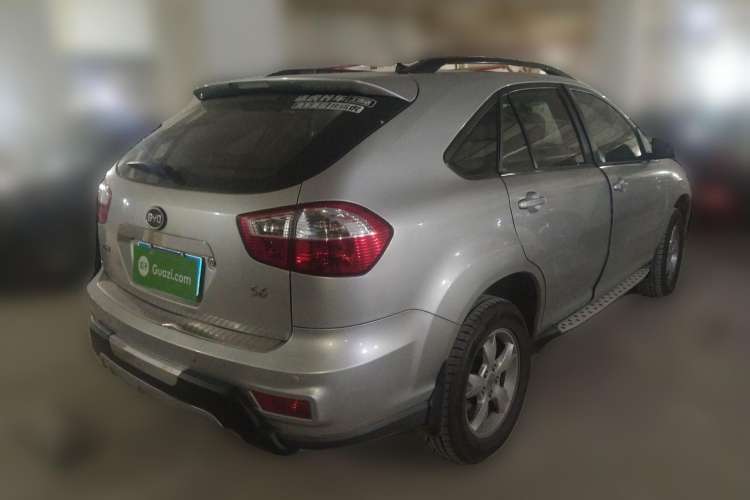 Used BYD S6 2012 2.4L Automatic Luxury Edition