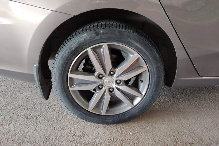 Used Changan Eado 2015 1.6L Manual Luxury Model China V Standard