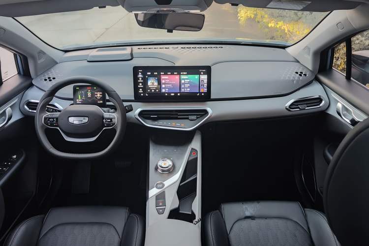 Used Geometry C 2020 Selected Range Edition 550 KM C++
