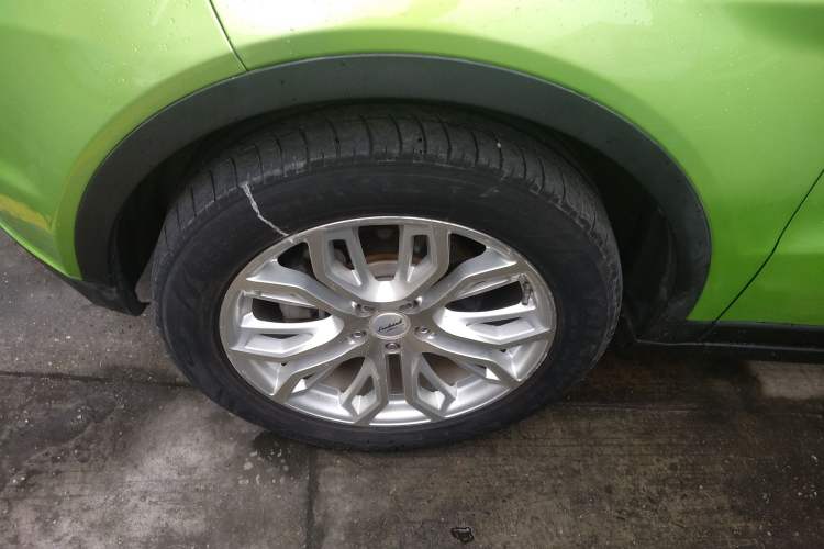 Used Land X7 2015 2.0T Panoramic Prestige Edition
