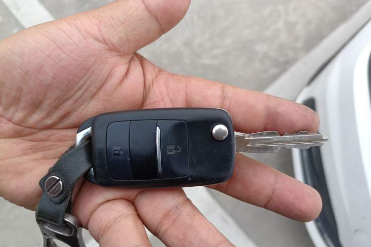 Used Changan Alsvin V3 2015 1.4L Manual Meiruan Model China V Standard
