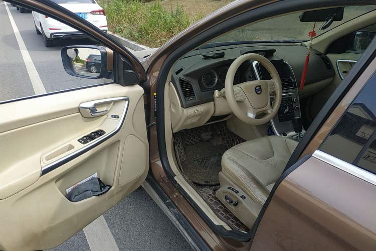 Used Volvo XC60 2010 T6 AWD Zhiya Edition
