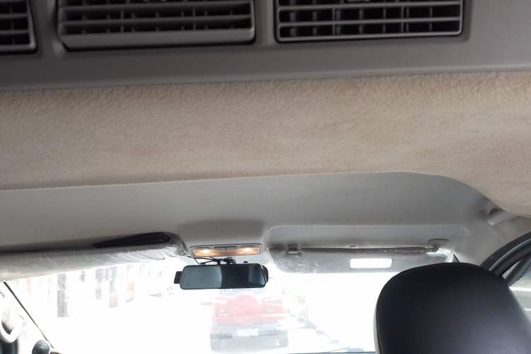 Used JAC M3 2019 PLUS IKEA Edition 1.8L Luxury 9-Seater Headliner