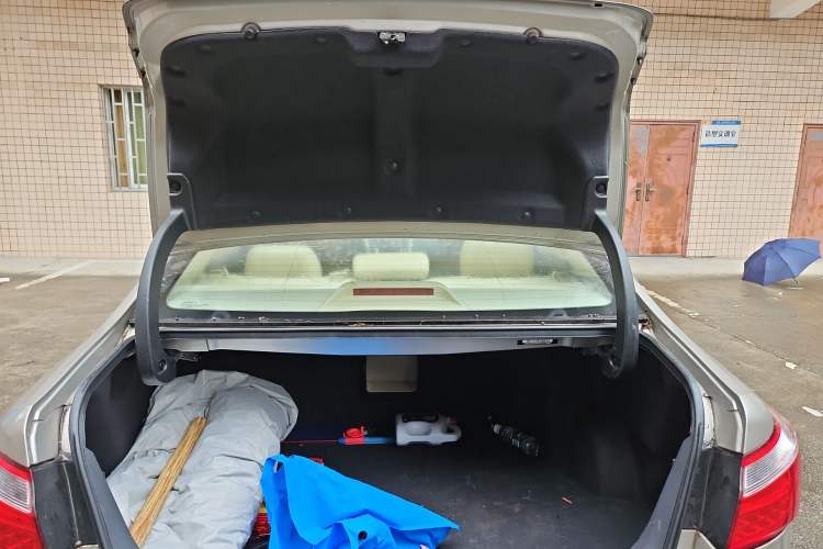 Used CHANGAN Raeton 2014 1.8T Automatic Elite Anniversary Edition China IV Standard Trunk