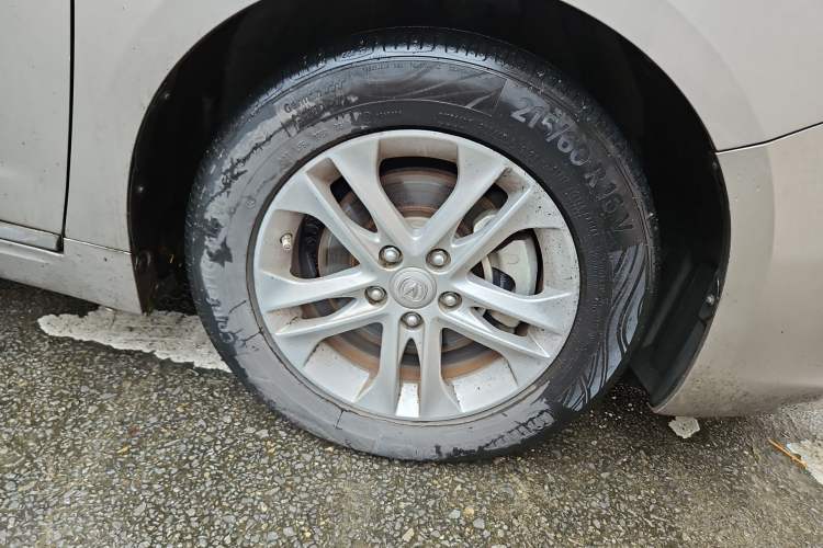 Used CHANGAN Raeton 2014 1.8T Automatic Elite Anniversary Edition China IV Standard Right Front Wheel Hub