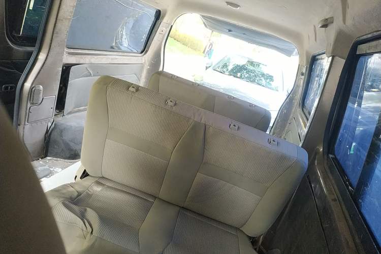 Used Chana Ruixing M80 2014 1.5L Standard Version 4G15S
