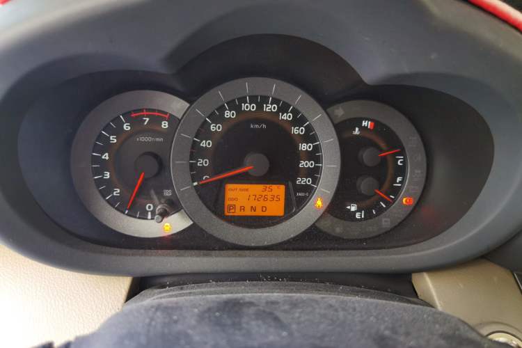 Used Toyota RAV4 2012 Luxurious Edition 2.0L Automatic All-Wheel Drive