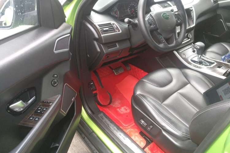 Used Land X7 2015 2.0T Panoramic Prestige Edition
