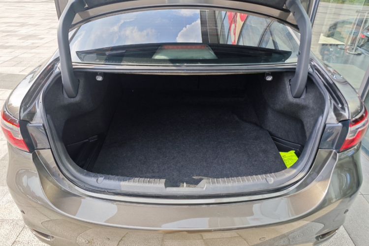 Used Mazda Atenza 2020 2.0L Blue Sky Luxury Edition
