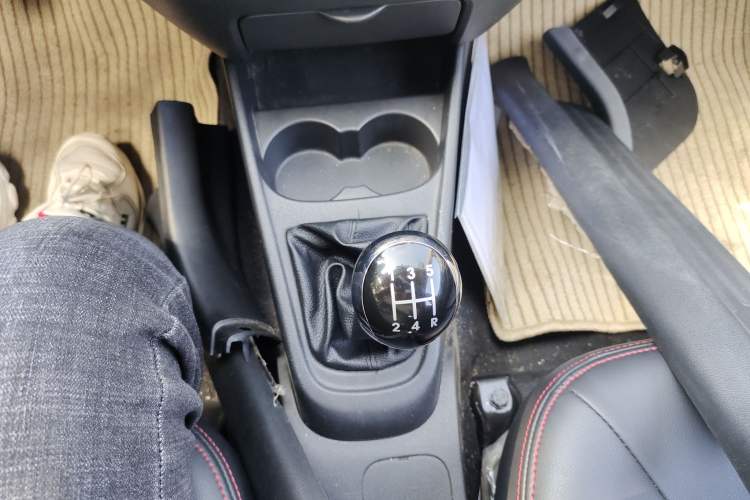 Used Geely Auto Diamond 2016 1.5L Manual Elite Edition