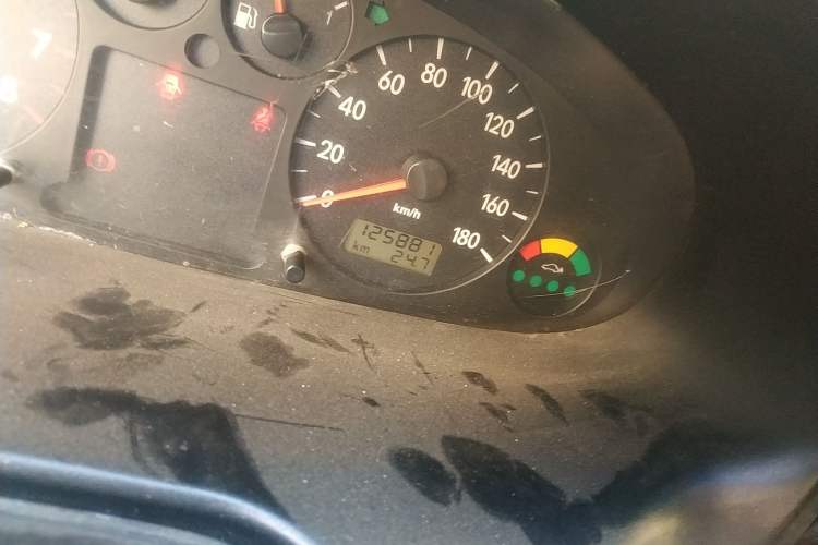 Used JAC Refine 2015 2.0L Shuttle Gasoline Long-Wheelbase Standard Version HFC4GA3-3D
