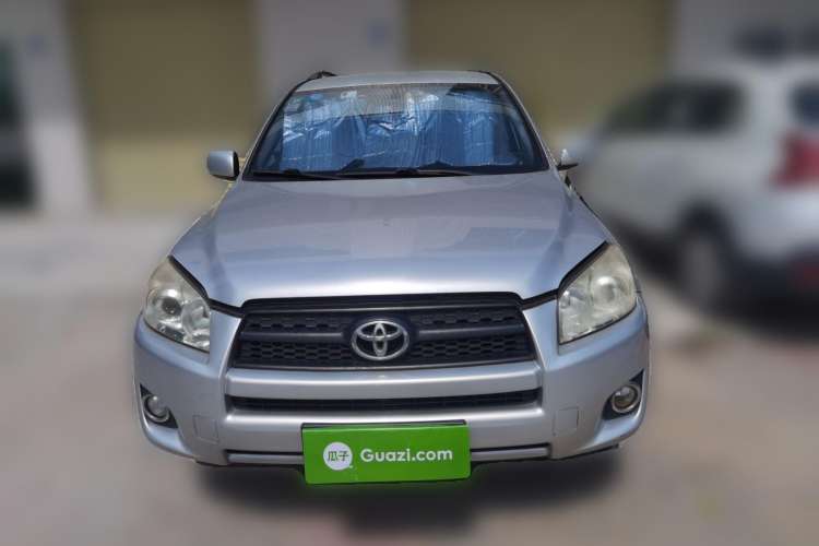Used Toyota RAV4 2012 Luxurious Edition 2.0L Automatic All-Wheel Drive