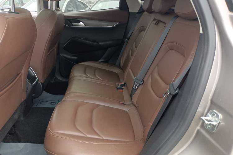 Used BORGWARD BX5 2017 20TGDI Automatic Two-Wheel Drive Pioneer Edition