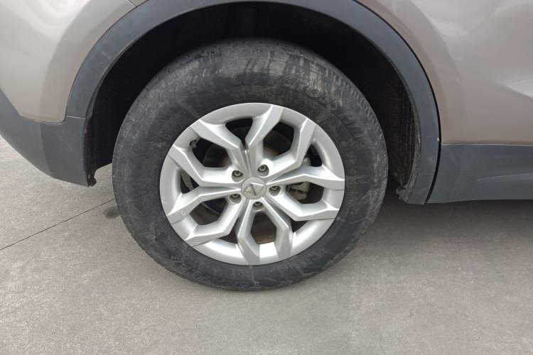 Used BORGWARD BX5 2017 20TGDI Automatic Two-Wheel Drive Pioneer Edition