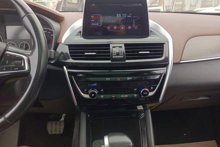 Used BORGWARD BX5 2017 20TGDI Automatic Two-Wheel Drive Pioneer Edition