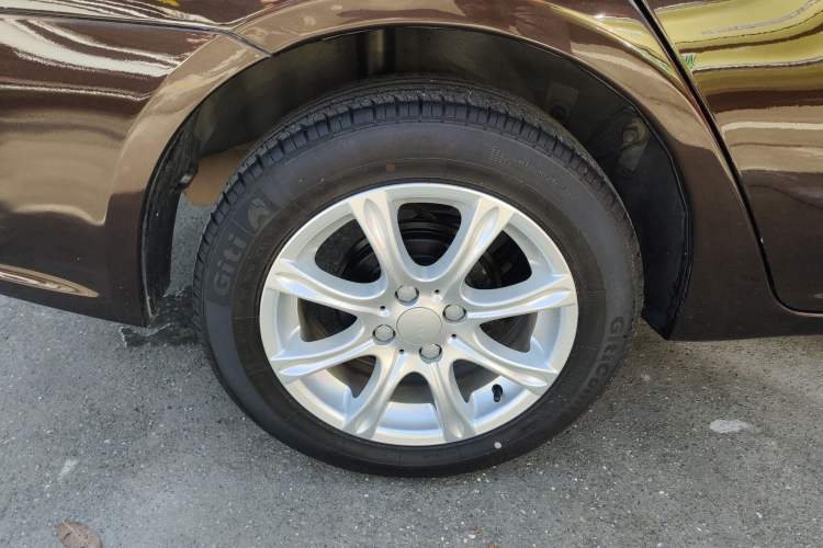 Used Geely Auto Diamond 2016 1.5L Manual Elite Edition