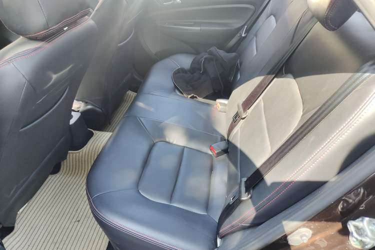 Used Geely Auto Diamond 2016 1.5L Manual Elite Edition