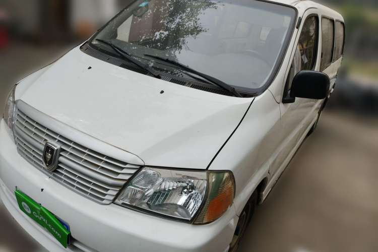 Used Jinbei Grace 2016 2.0L Standard Delivery Version