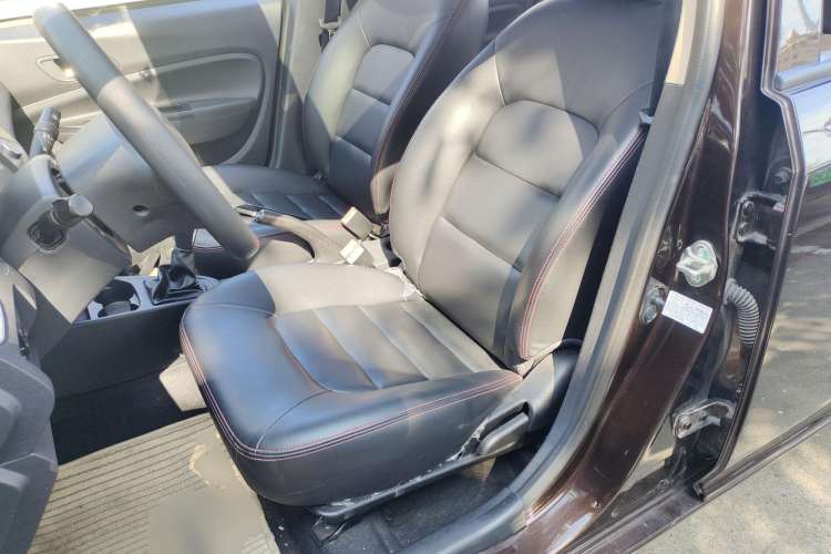 Used Geely Auto Diamond 2016 1.5L Manual Elite Edition