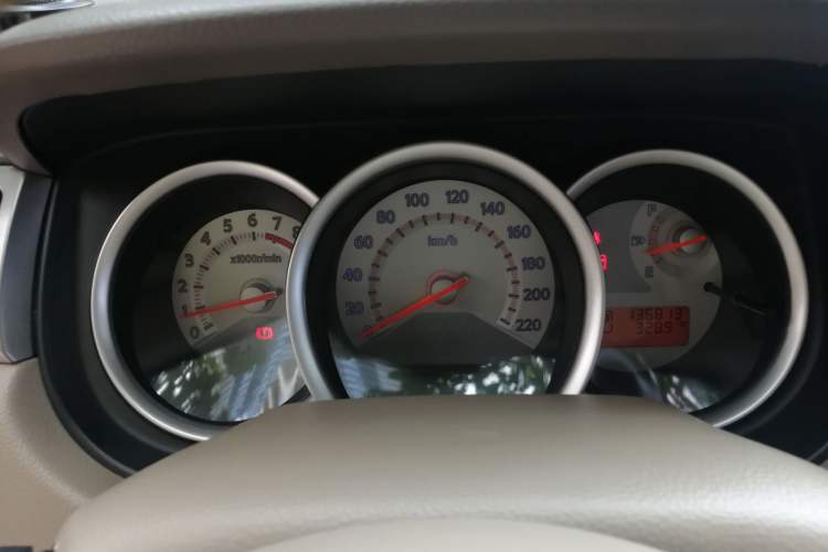 Used Nissan Tiida Sedan 2008 1.6L Automatic Fashion Edition Instrument Cluster