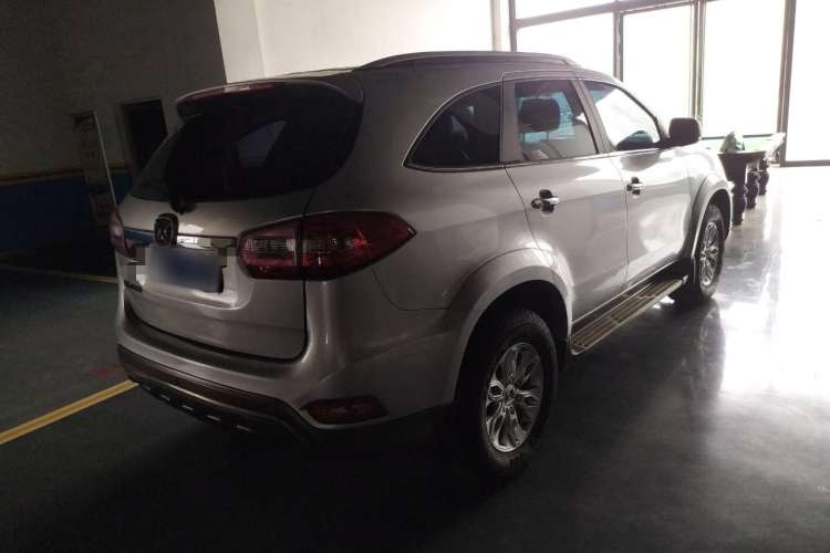 Used JMC Yusheng S350 2013 2.4T Automatic 2WD Diesel Ultra-Luxury 5-Seater
