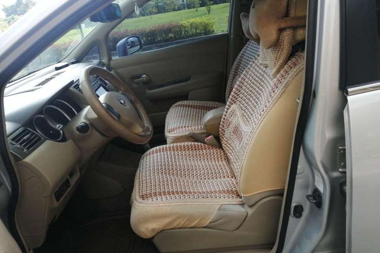 Used Nissan Tiida Sedan 2008 1.6L Automatic Fashion Edition Left Front Seat