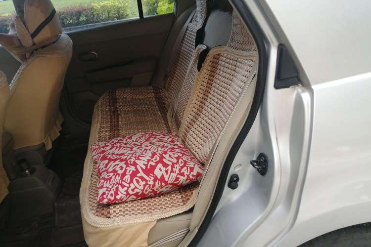 Used Nissan Tiida Sedan 2008 1.6L Automatic Fashion Edition Left Rear Seat