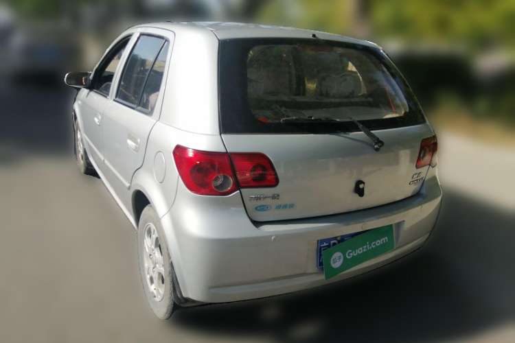 Used FAW Weizhi 2008 Hatchback 1.3L Manual Elite Model
