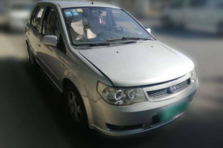 Used FAW Weizhi 2008 Hatchback 1.3L Manual Elite Model
