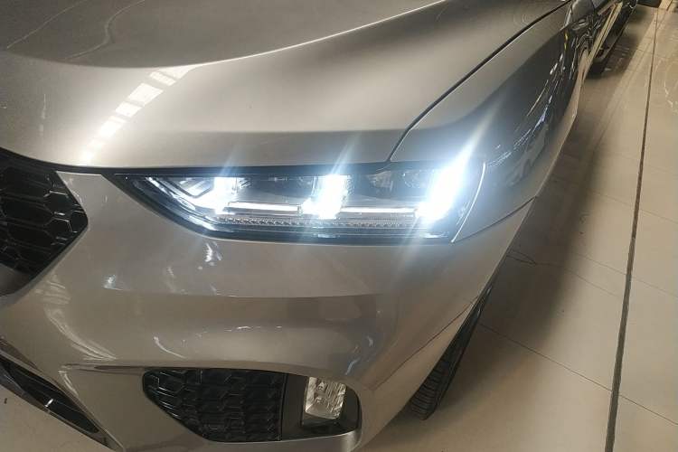 Used Wey VV7 2017 2.0T Flagship Model
