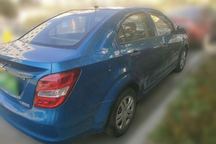 Used Chevrolet Aveo Sonic 2014 Sedan 1.4SL MT Comfort Edition
