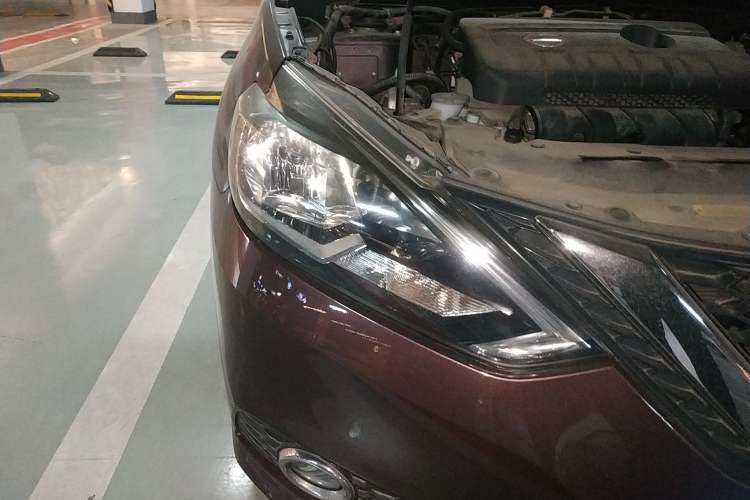 Used Nissan Sylphy 2016 1.6 XL CVT Deluxe Edition Right Front Headlight