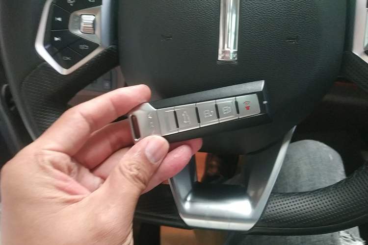 Used Wey VV7 2017 2.0T Flagship Model
