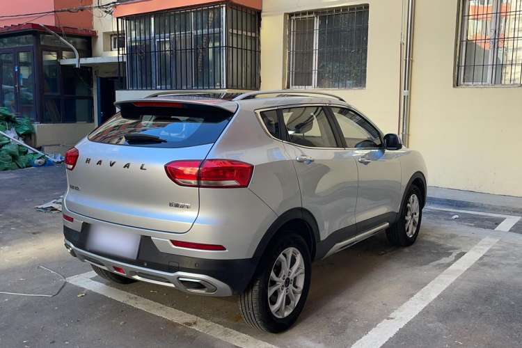 Used Haval H2s 2017 Red-Label 1.5T Dual-Clutch Elite Model
