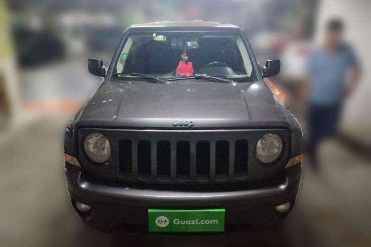Used Jeep Patriot 2014 2.4L Sport Edition Front