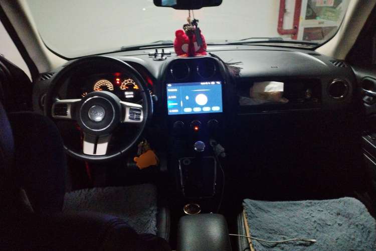 Used Jeep Patriot 2014 2.4L Sport Edition Center Console