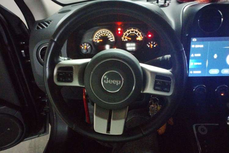 Used Jeep Patriot 2014 2.4L Sport Edition Steering Wheel