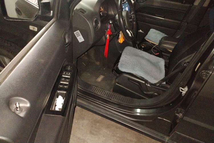 Used Jeep Patriot 2014 2.4L Sport Edition Driver Seat