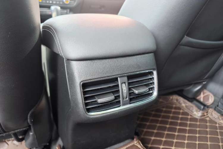 Used Mazda Atenza 2020 2.0L Blue Sky Luxury Edition
