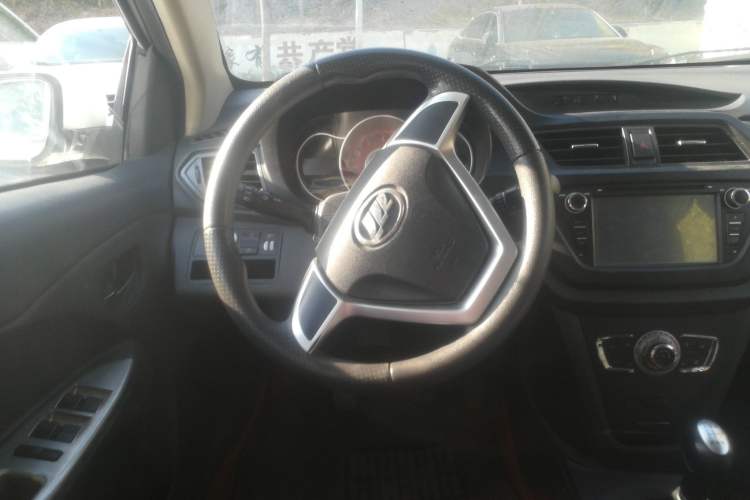 Used Lifan Auto X50 2014 1.5L Manual Elite Model