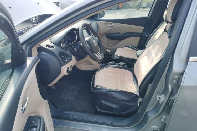 Used Fiat Viaggio 2012 1.4T Manual Enjoyment Edition
