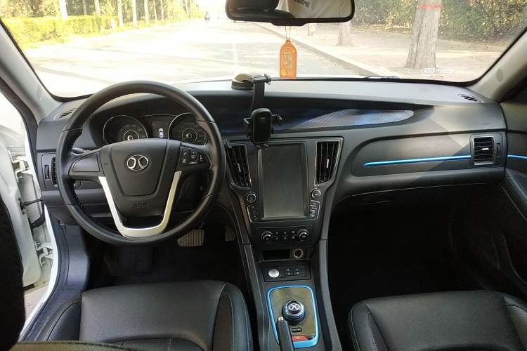 Used BAIC New Energy EU 2017 EU400 Enjoy Edition